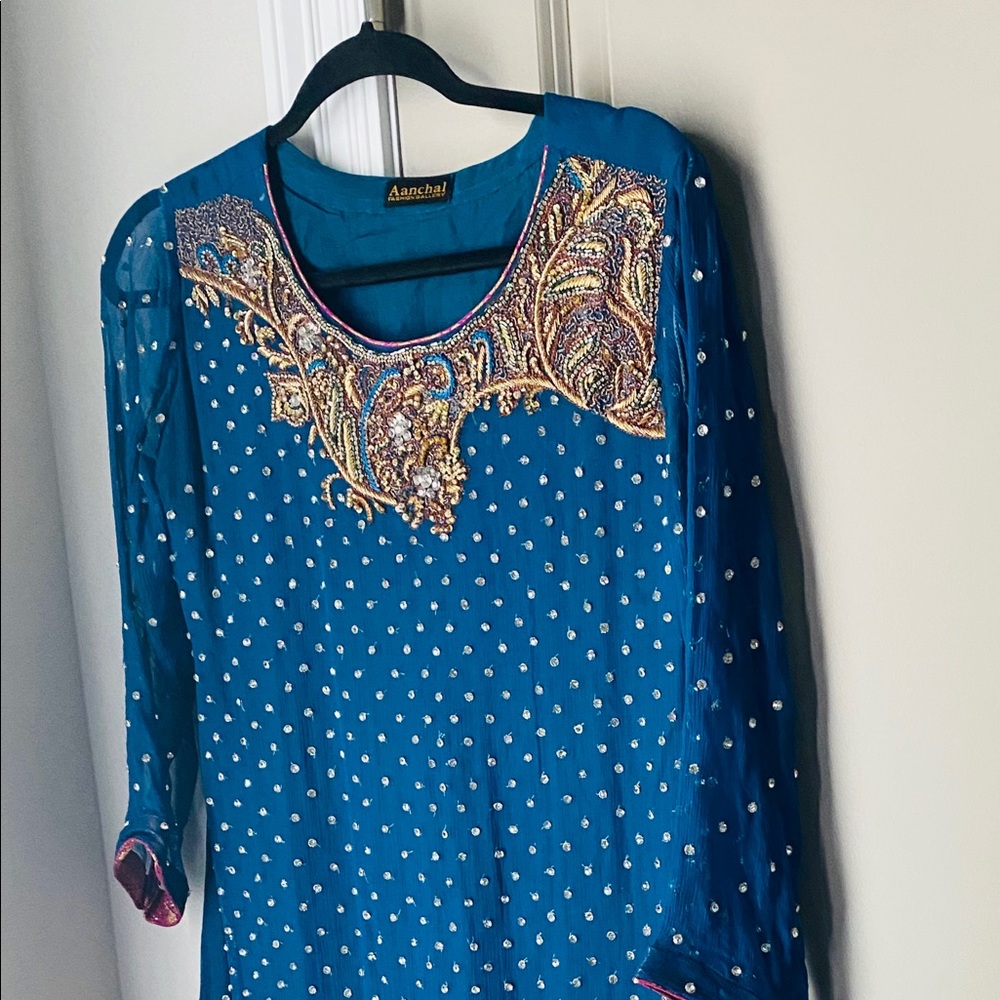 Pakistani formal outfit